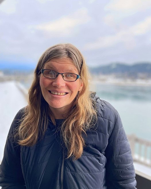 Headshot of Jackie Stallings. 