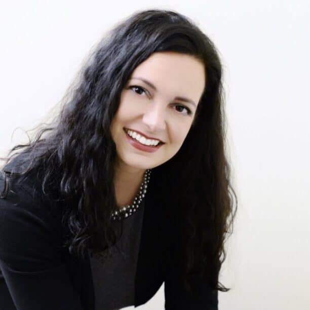 Headshot of Sonya Lewis